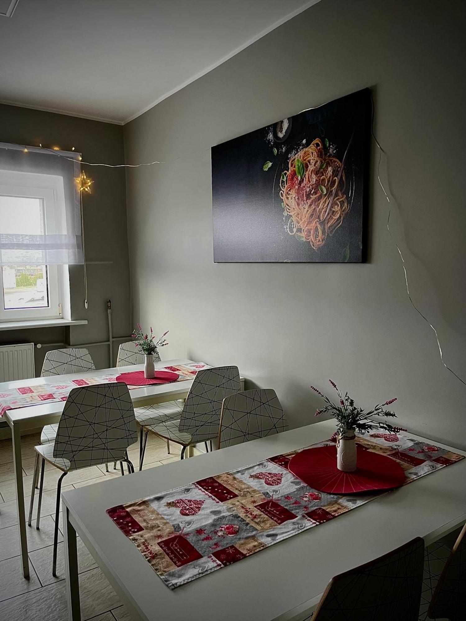 Hostel Azymut Września エクステリア 写真